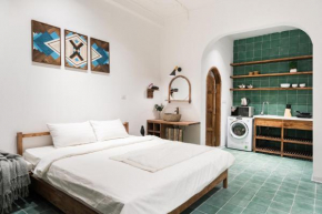 Green Tiled House-Near Beer Street-1min to The Square